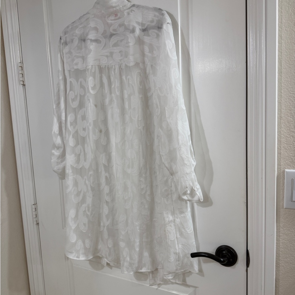 Lilly Pulitzer Sheer White Embroidered Button-Front Duster - Picture 2 of 7